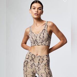 VARLEY KELLAM BRA | 85% OFF & Discounted Shipping